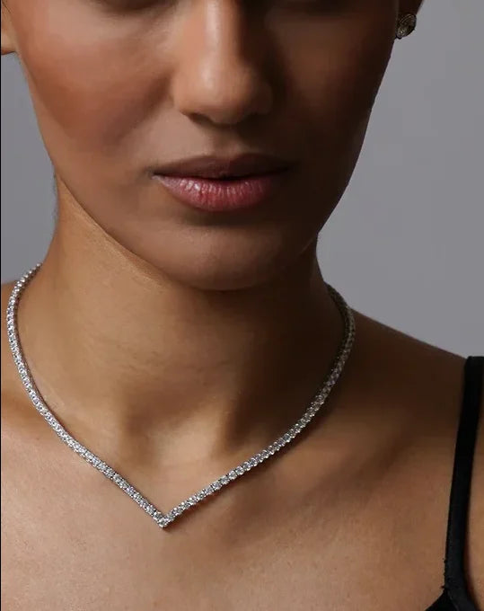 Carat London Silver Vee Line Necklace
